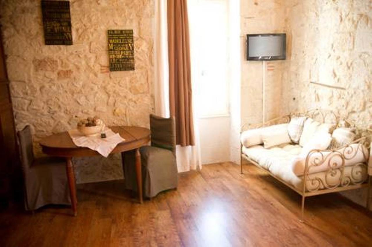 B&B L'Etape D'Angeline La Romieu Exterior photo